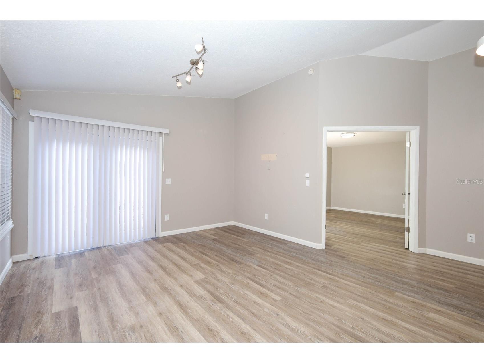 5443 Blueberry Drive Orlando FL 32811 O6420810 image7