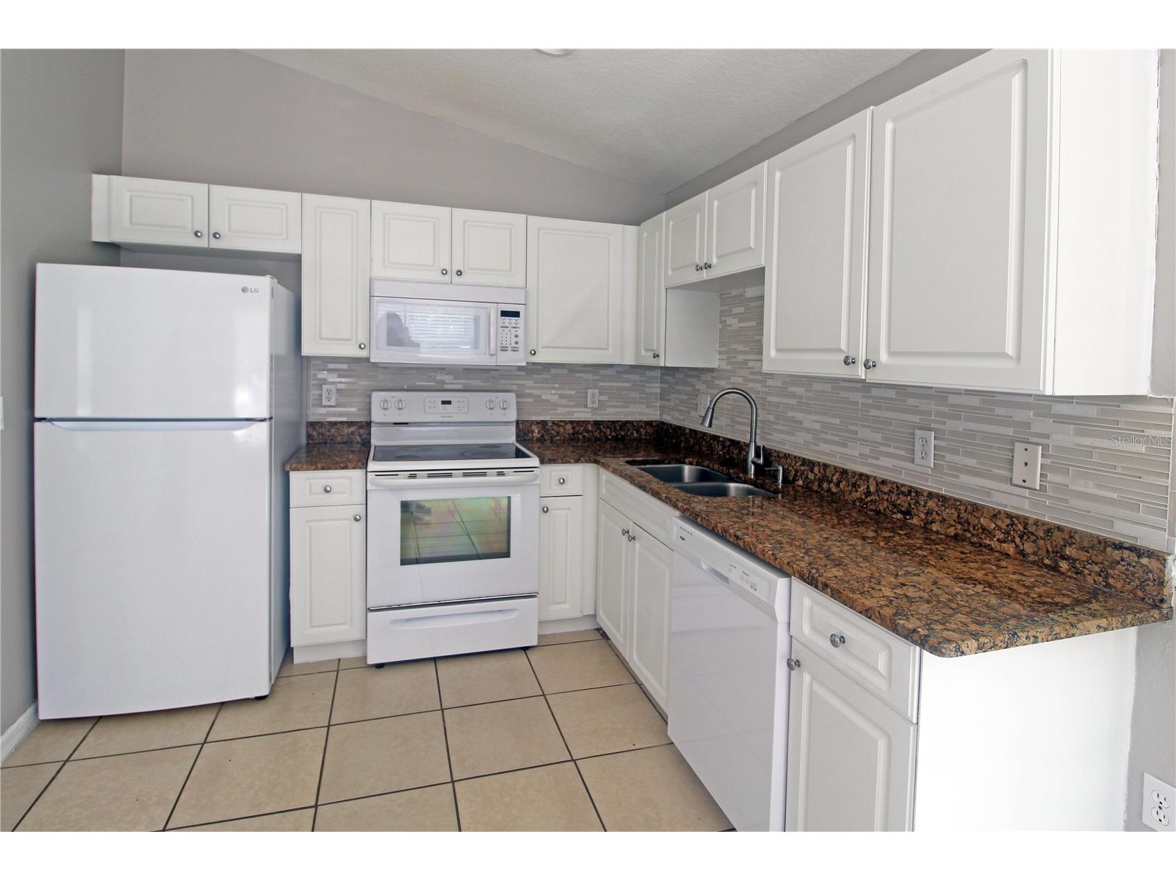 5445 Altoona Street Sarasota FL 34232 A4695776 image4