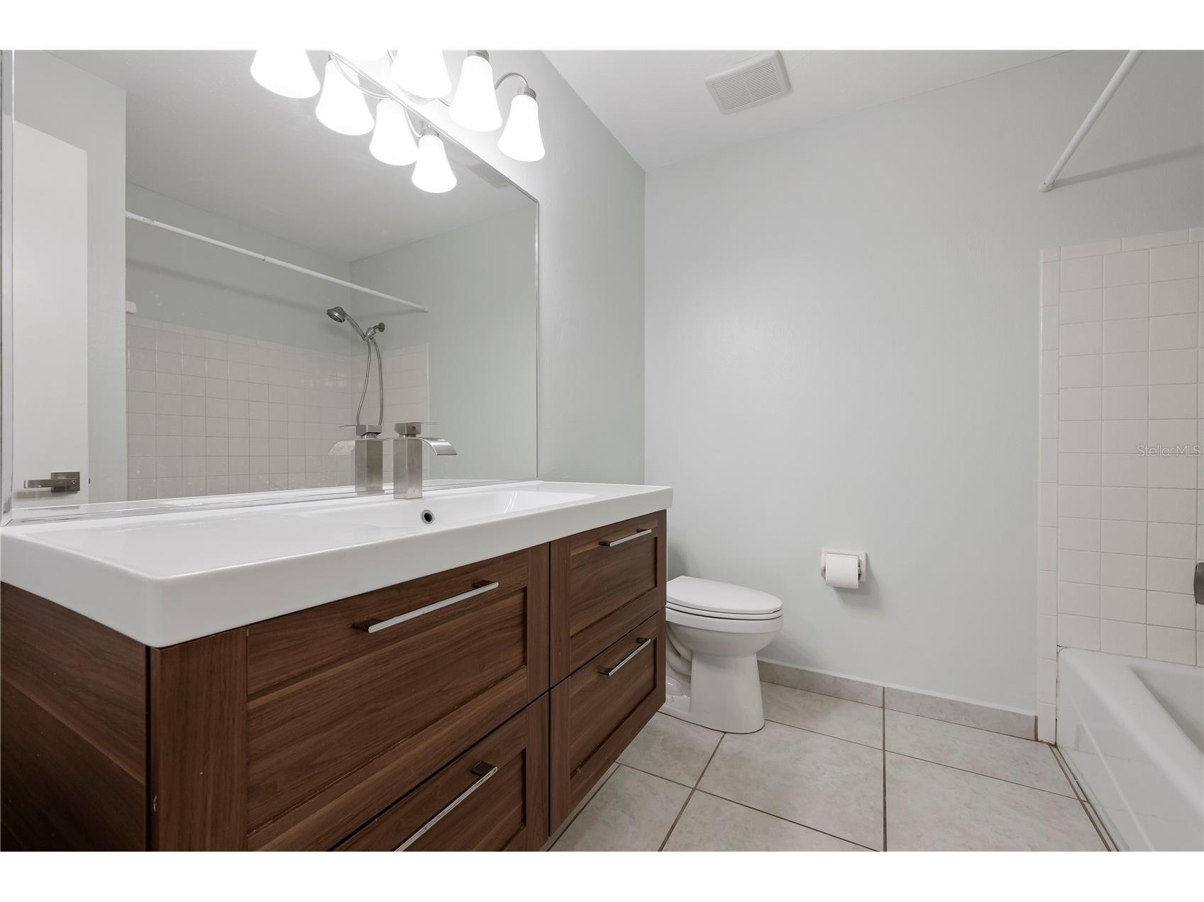 5446 Foxwood Drive Sarasota FL 34232 A4692962 image13