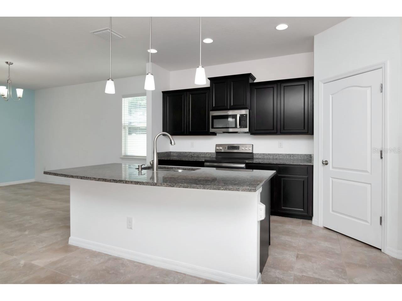 5446 Suncatcher Drive Wesley Chapel FL 33545 TB8475481 image3