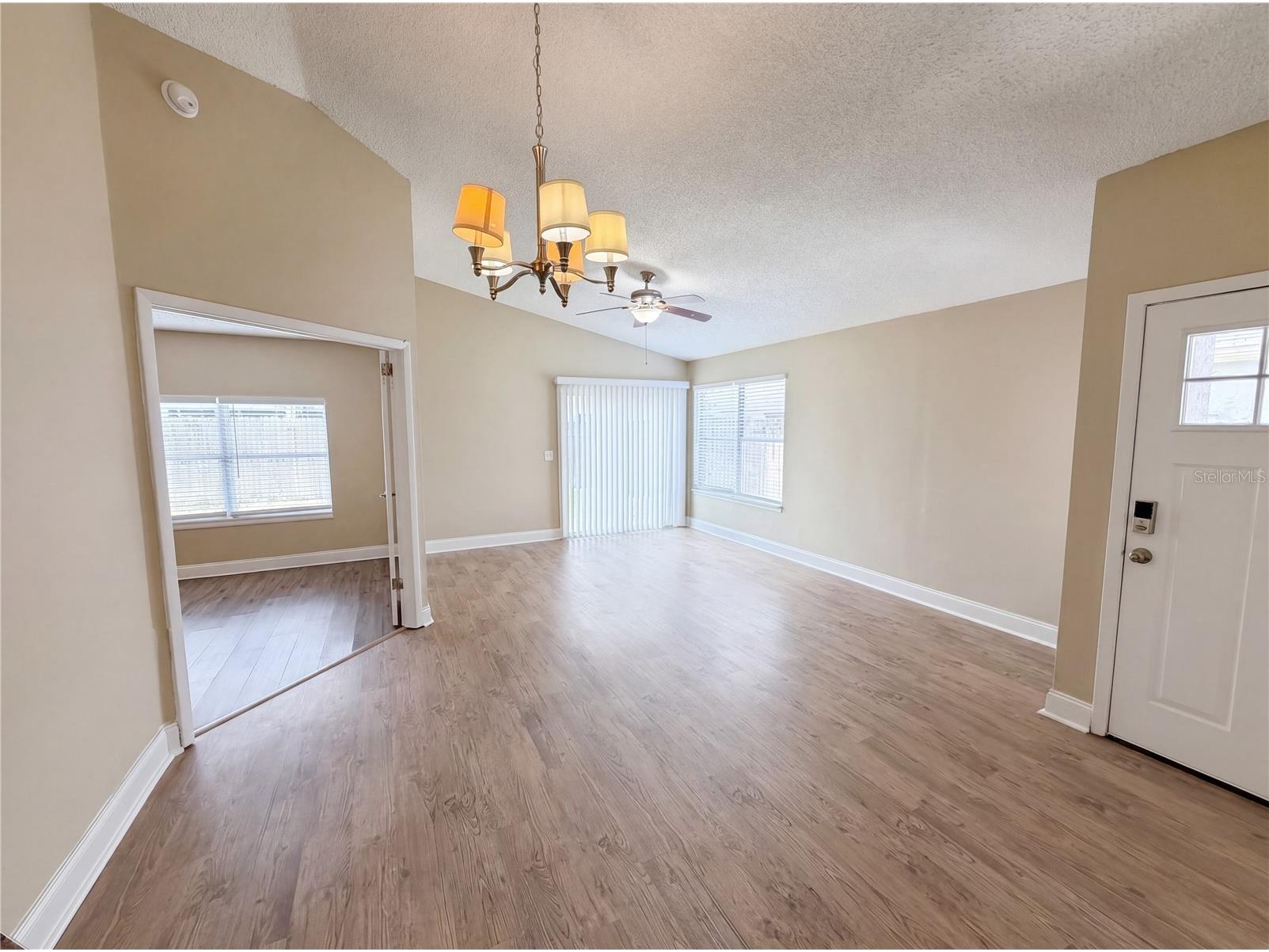 5447 Blueberry Drive Orlando FL 32811 O6407649 image3