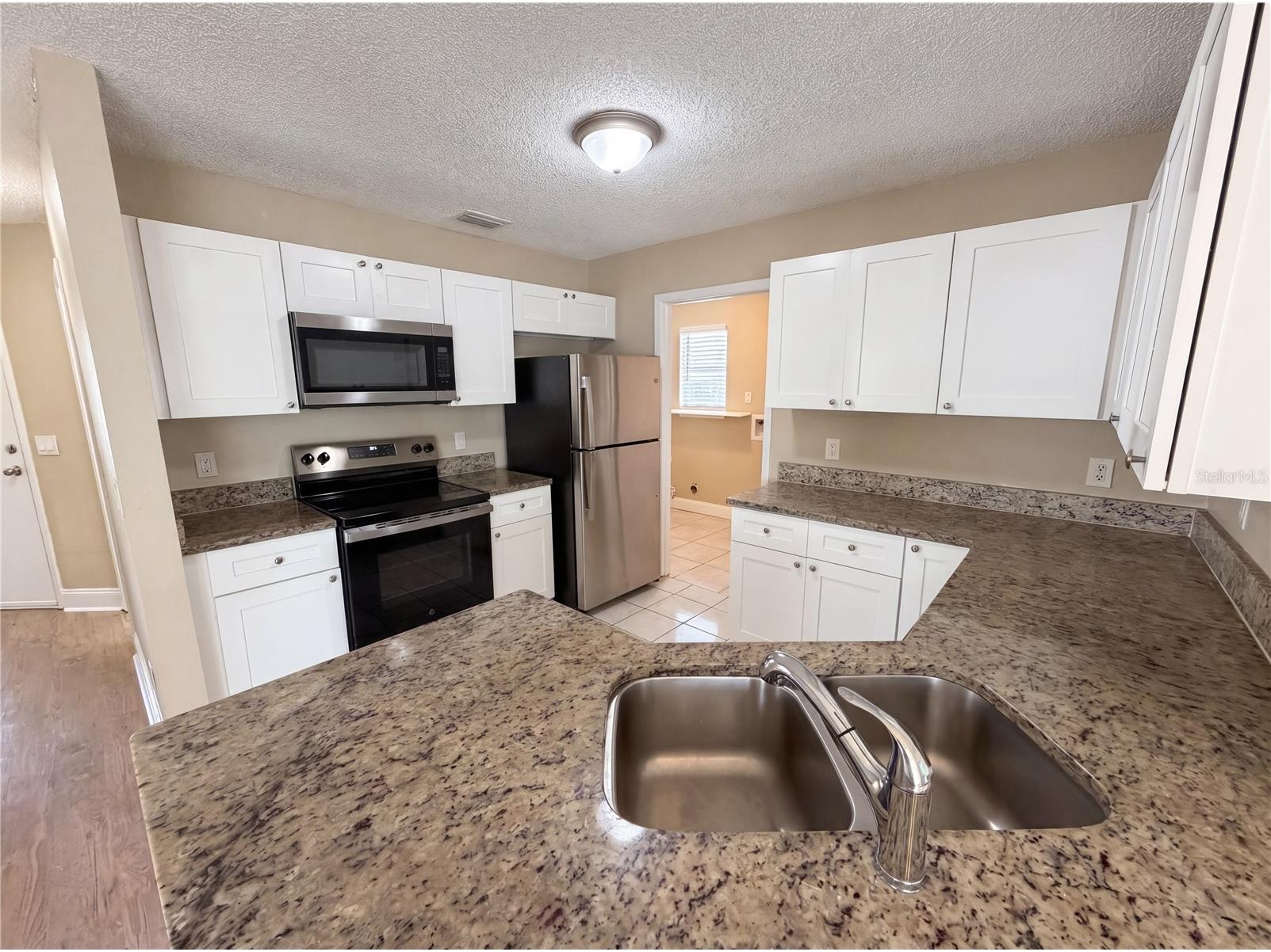 5447 Blueberry Drive Orlando FL 32811 O6407649 image8