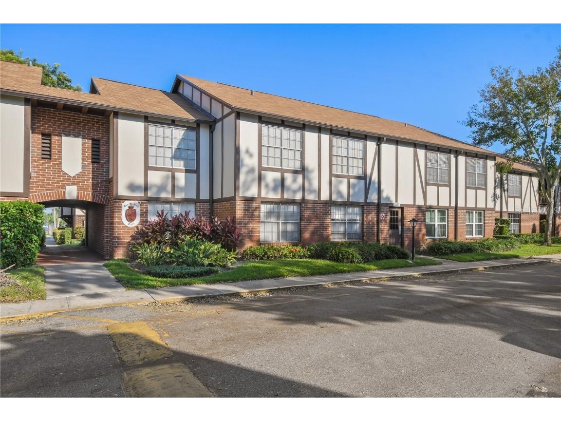 5447 Hansel Avenue #M13 Orlando FL 32809 O6245932 image1