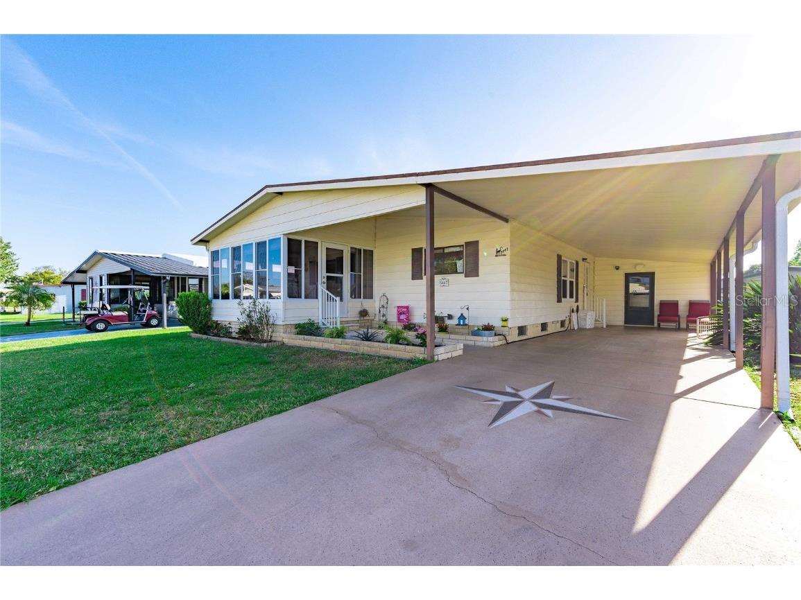 5447 Riviera Drive Zephyrhills FL 33541 T3430038 image1