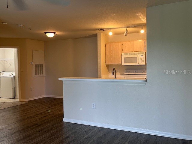 5447 Vineland Road #1210 Orlando FL 32811 O6407249 image11