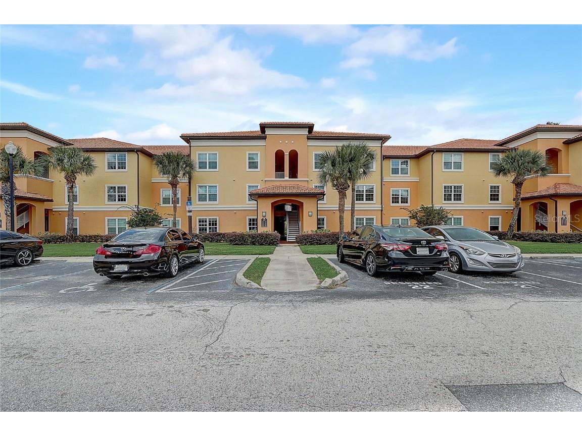 5447 Vineland Road #1303 Orlando FL 32811 O6142253 image1