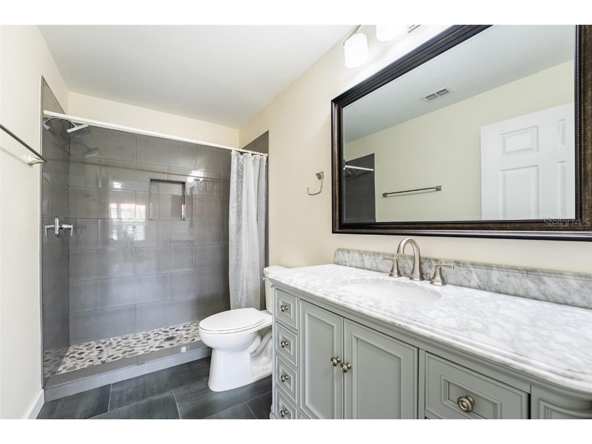 5447 Vineland Road #1308 Orlando FL 32811 O6310092 image18