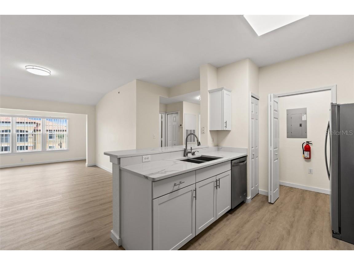 5447 Vineland Road #1308 Orlando FL 32811 O6310092 image6