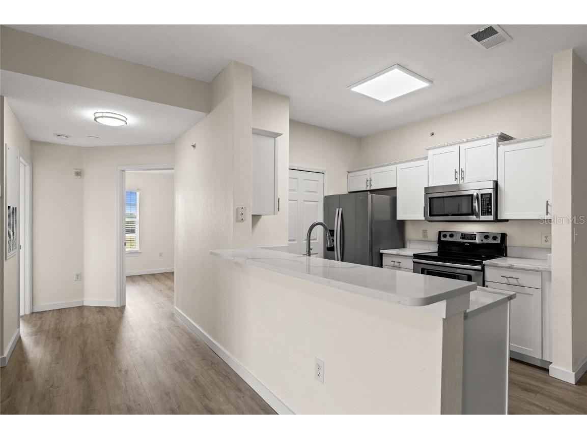 5447 Vineland Road #1308 Orlando FL 32811 O6310092 image8