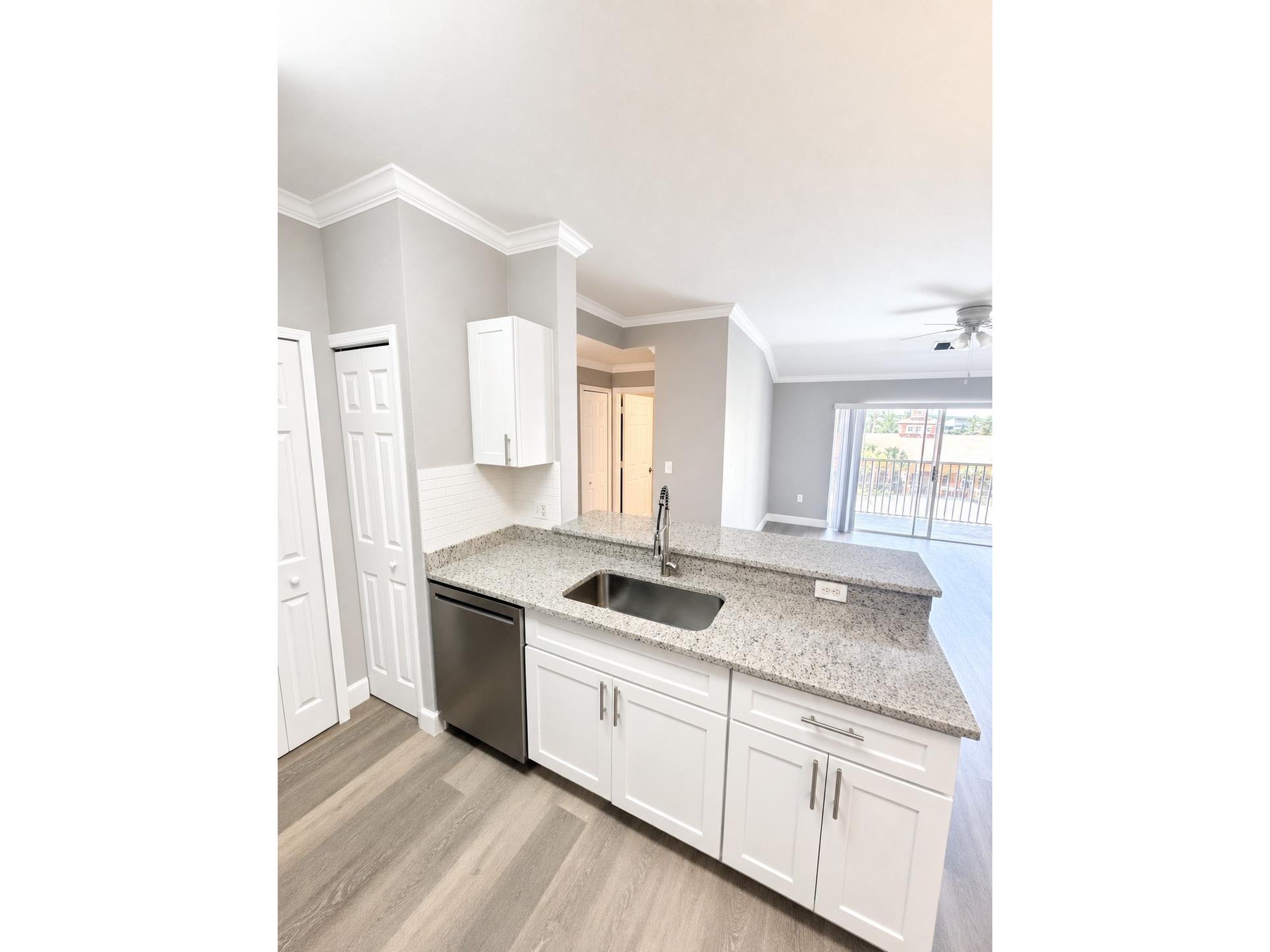 5447 Vineland Road #1313 Orlando FL 32811 O6382748 image7
