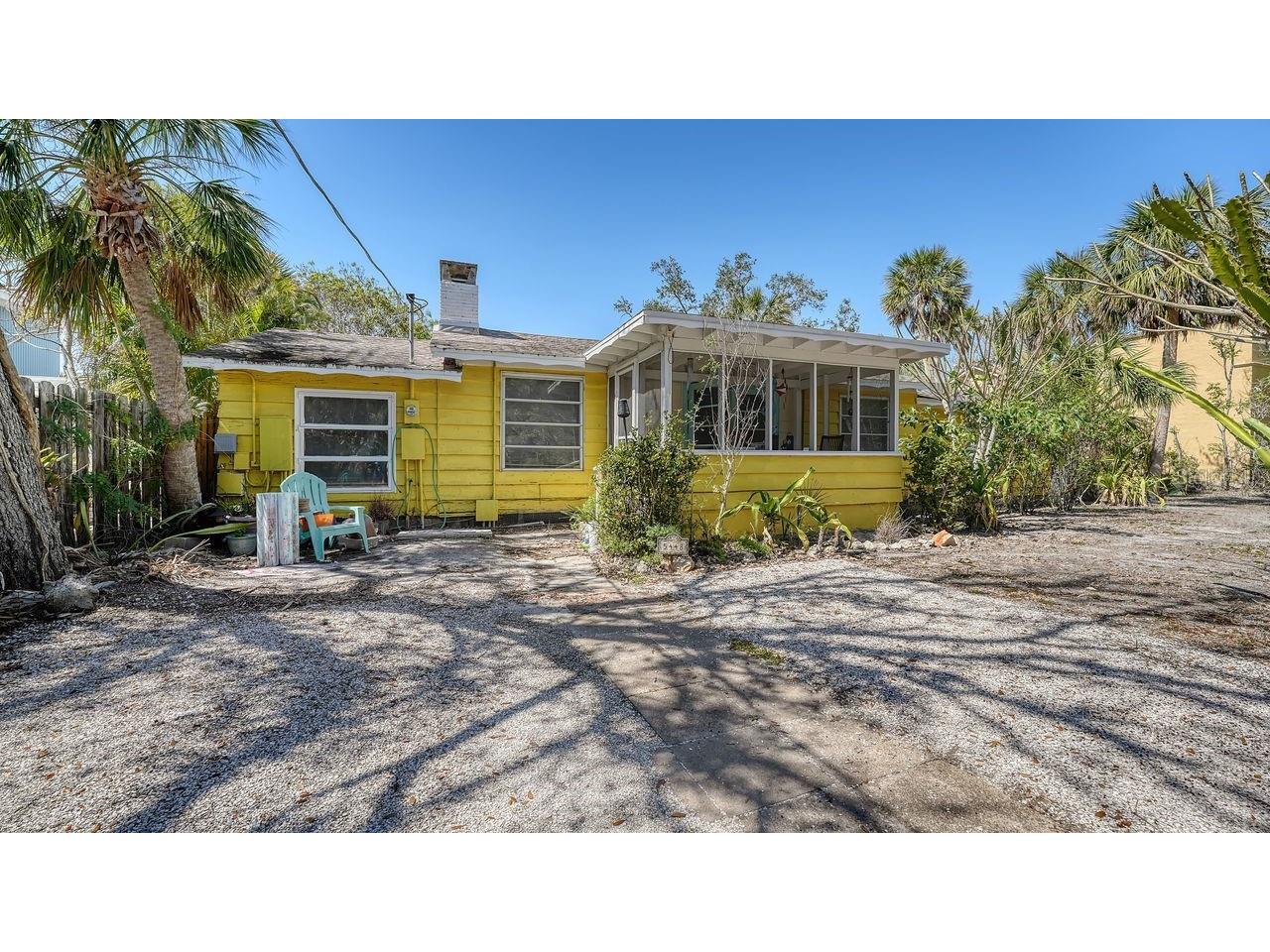 5448 Avenida Del Mare Sarasota FL 34242 - GRAND CANAL A4642556 image1