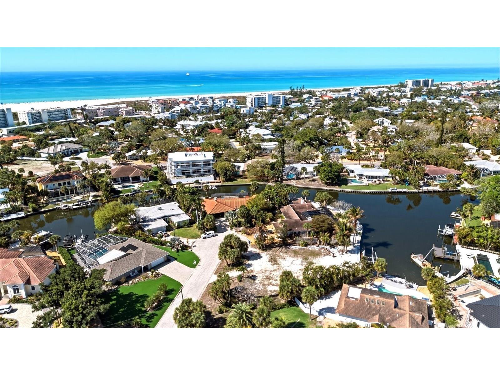 5448 Azure Way Sarasota FL 34242 - SIESTA GRAND CANAL A4688348 image2