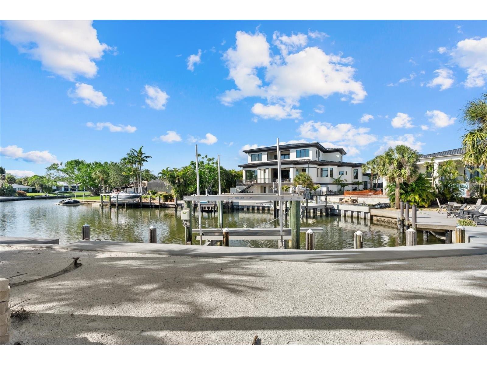 5448 Azure Way Sarasota FL 34242 - SIESTA GRAND CANAL A4688348 image33