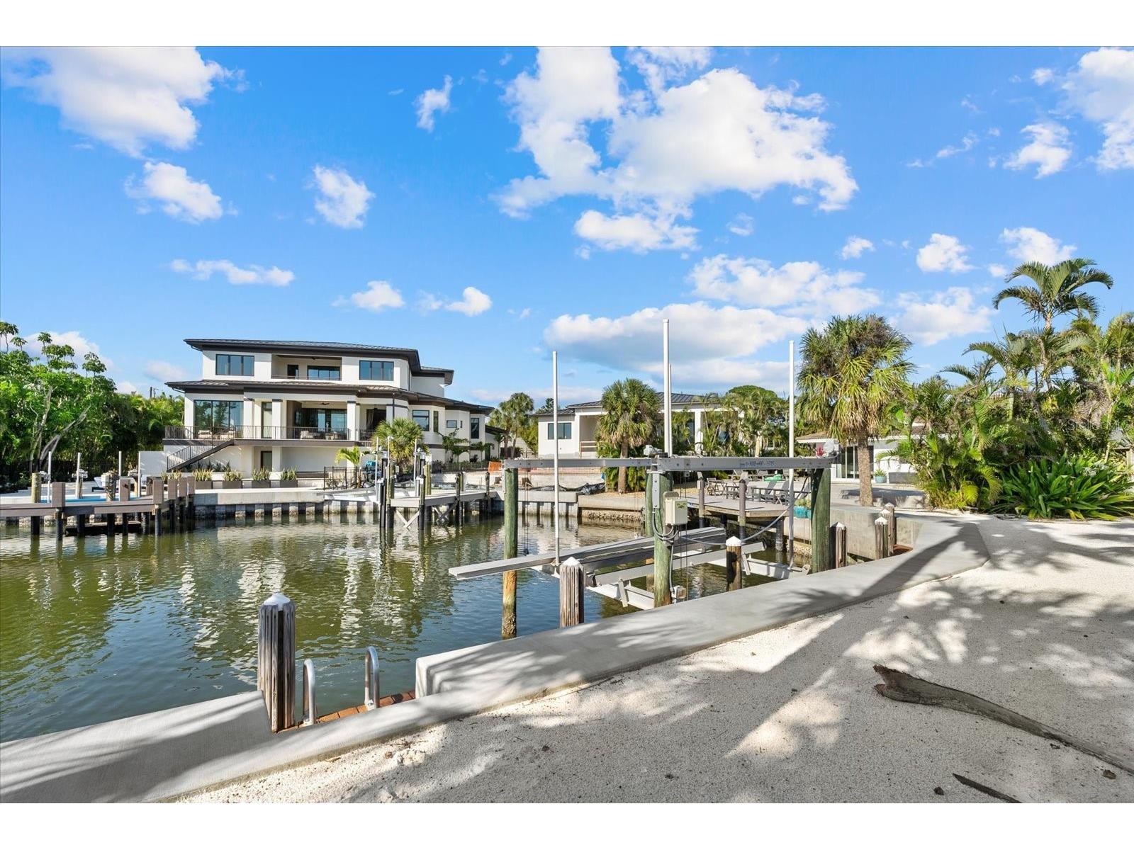 5448 Azure Way Sarasota FL 34242 - SIESTA GRAND CANAL A4688348 image37