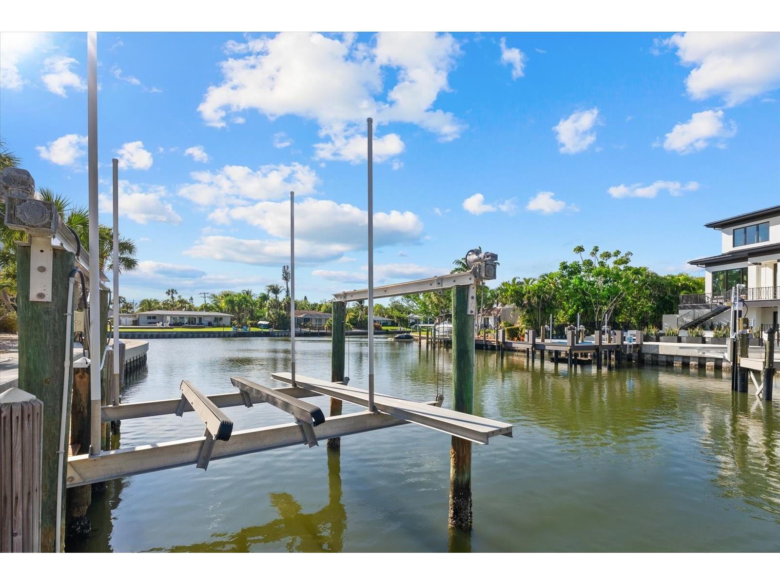 5448 Azure Way Sarasota FL 34242 - SIESTA GRAND CANAL A4688348 image41