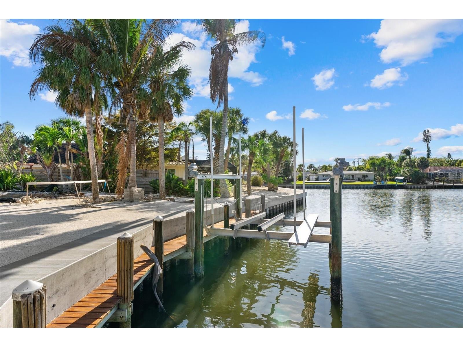 5448 Azure Way Sarasota FL 34242 - SIESTA GRAND CANAL A4688348 image9