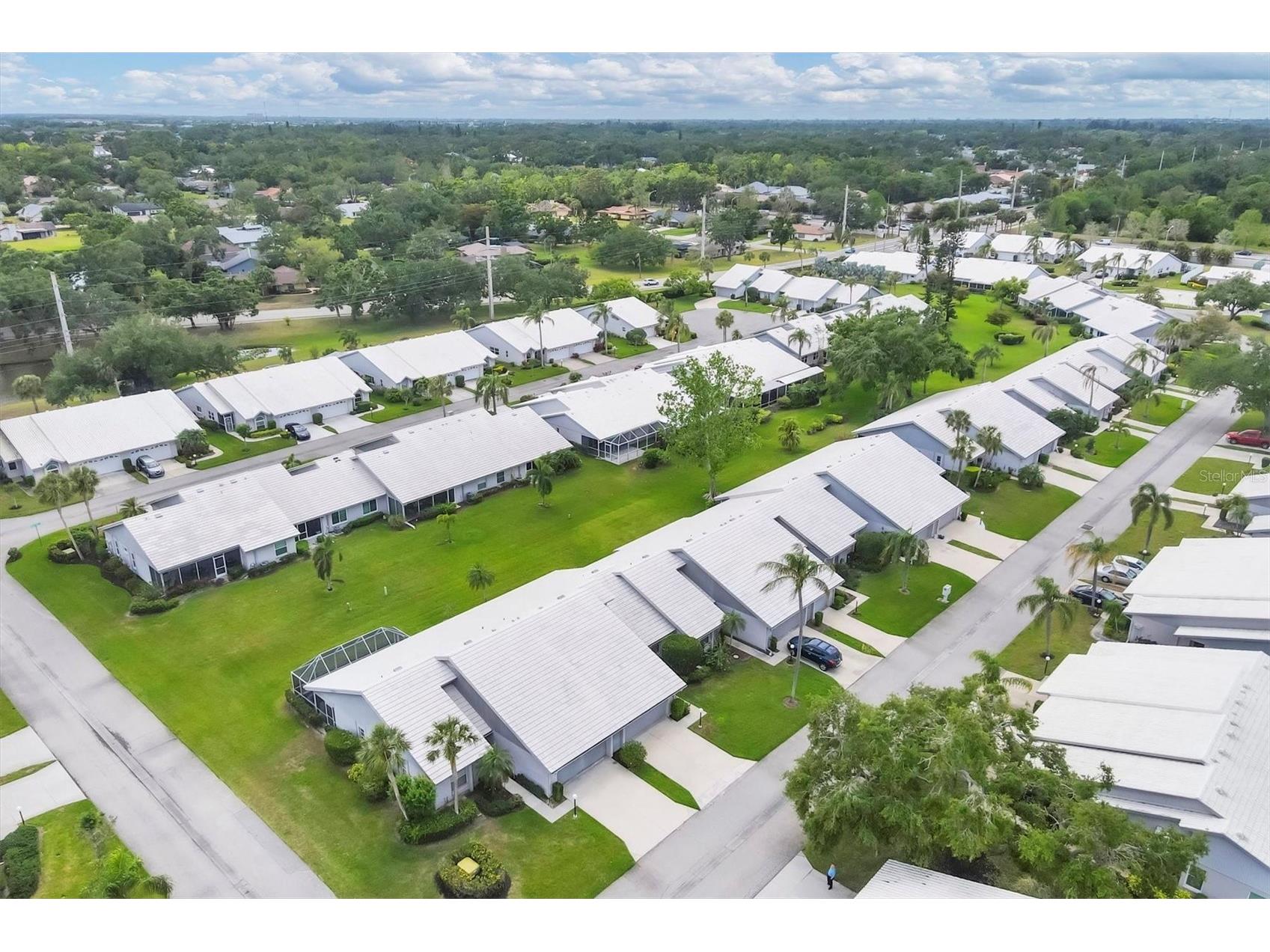 5448 Crestlake Boulevard #158 Sarasota FL 34233 A4678154 image2