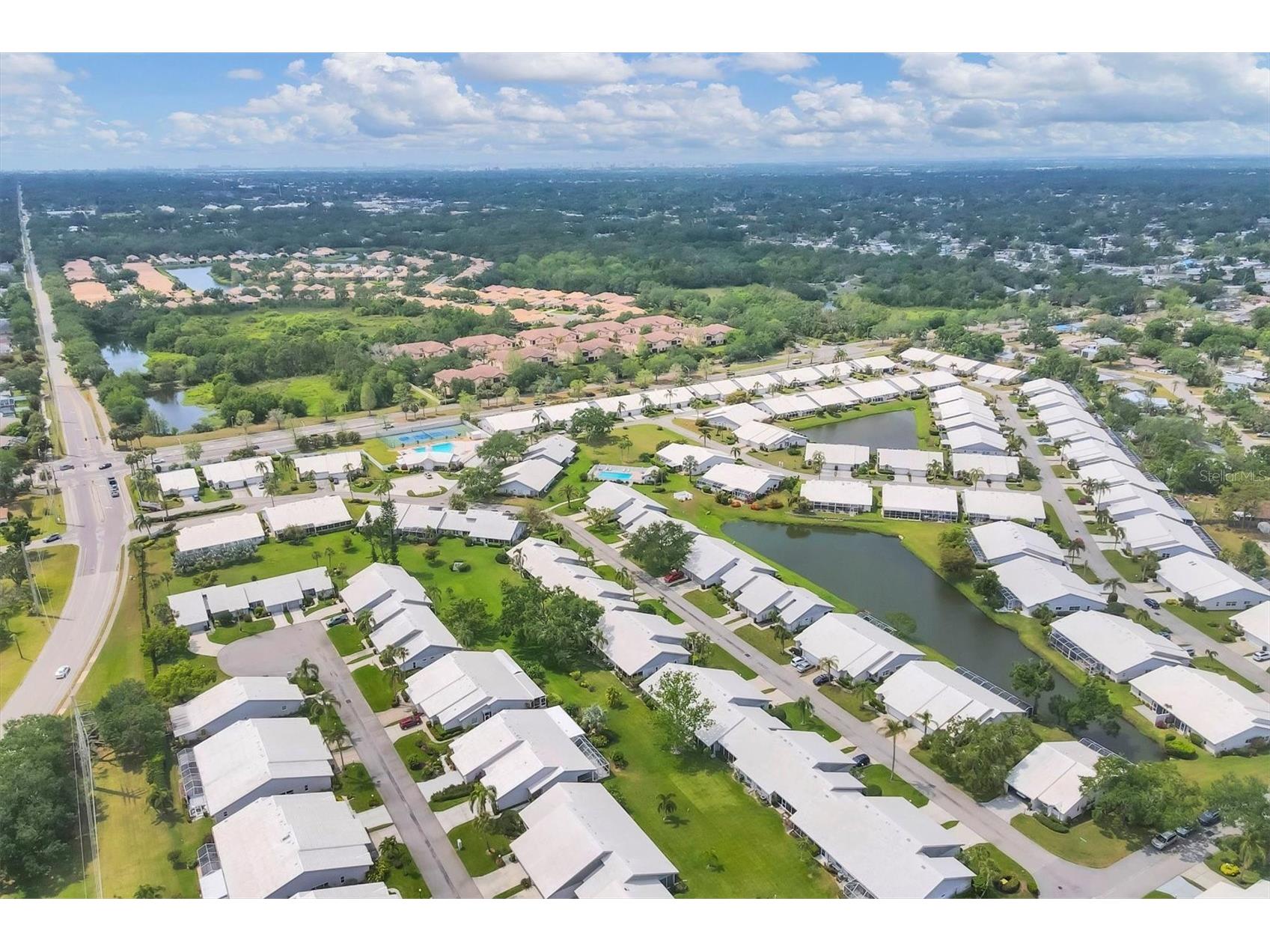 5448 Crestlake Boulevard #158 Sarasota FL 34233 A4678154 image38