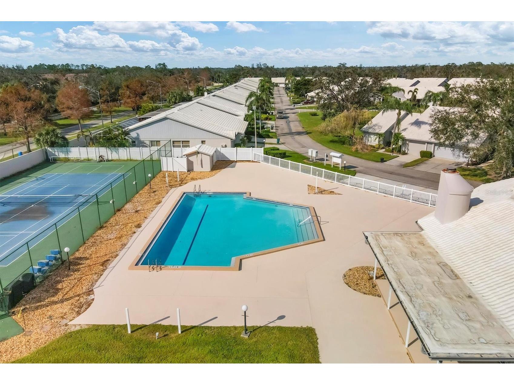 5448 Crestlake Boulevard #158 Sarasota FL 34233 A4678154 image42