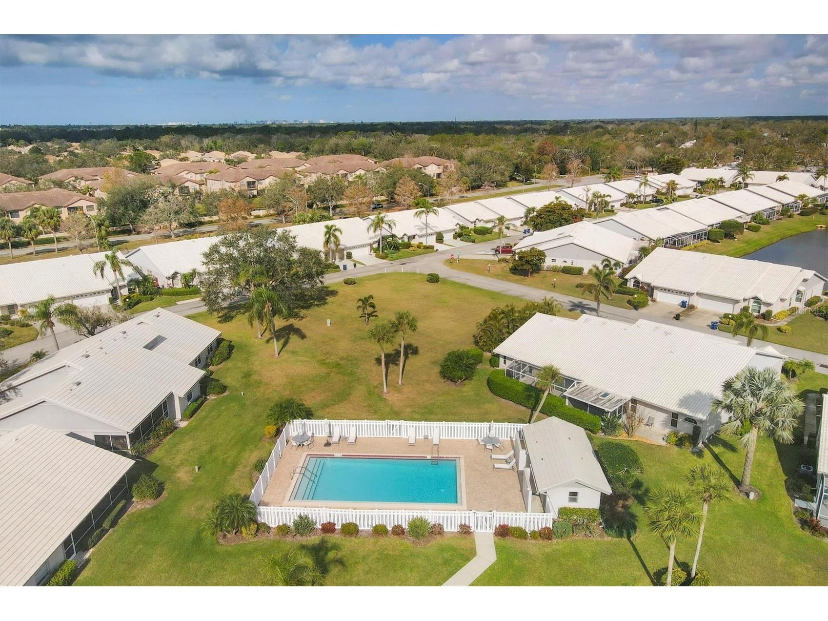 5448 Crestlake Boulevard #158 Sarasota FL 34233 A4678154 image47