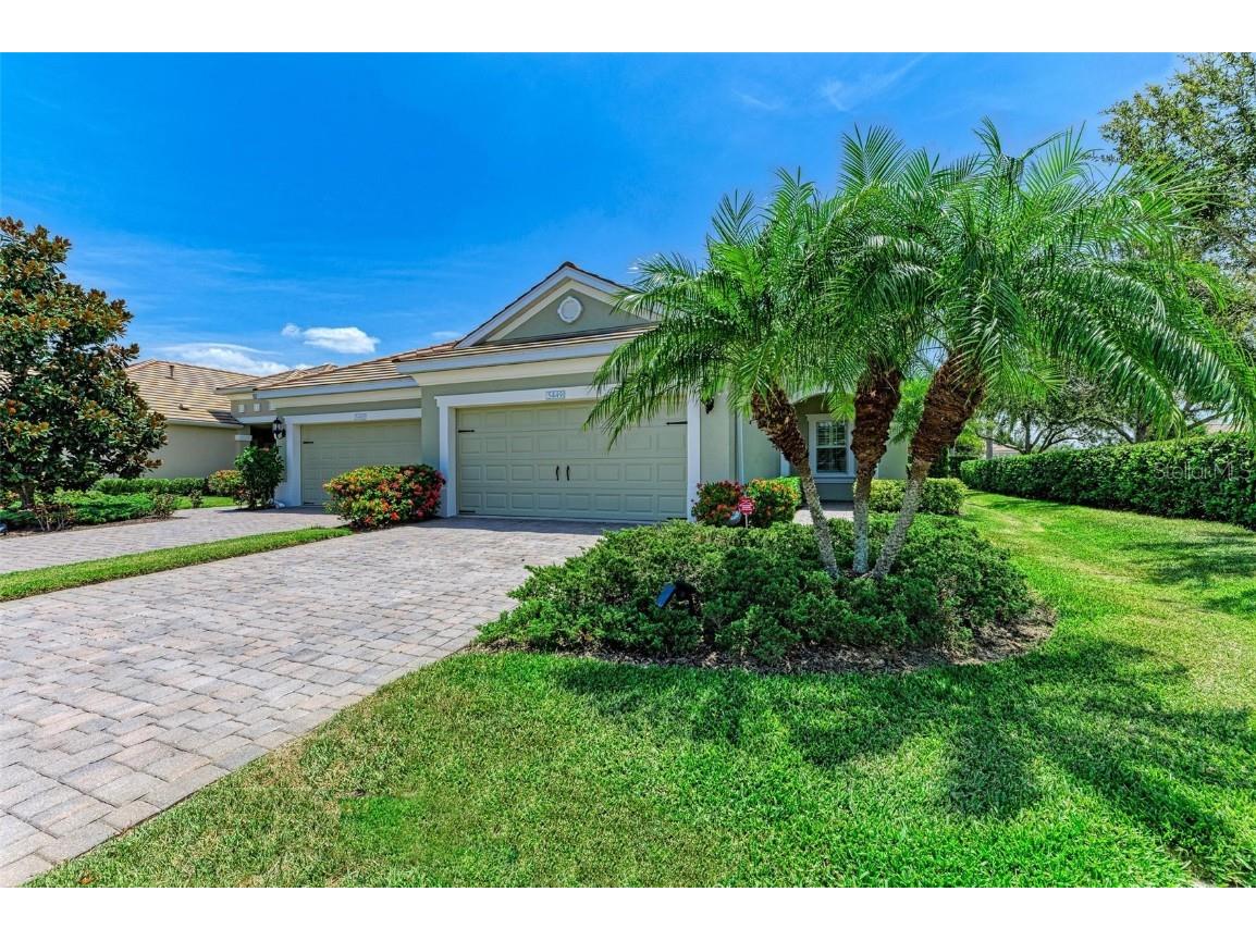 5449 Chatham Square Way Bradenton FL 34203 A4571782 image1