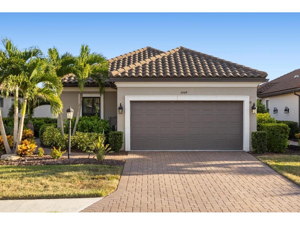 5449 Lampiasi Street Sarasota FL 34238 C7517317 image1