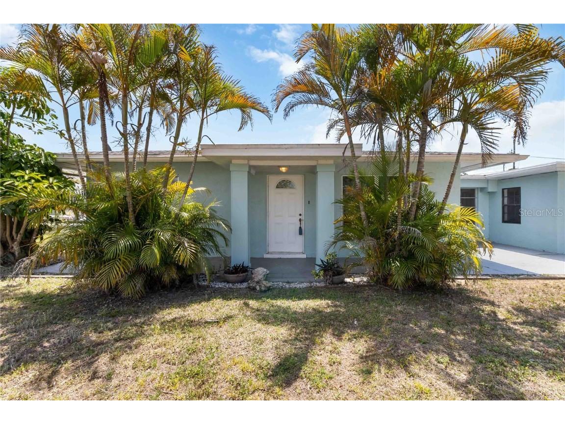 545 Azure Road Venice FL 34293 O6102471 image1