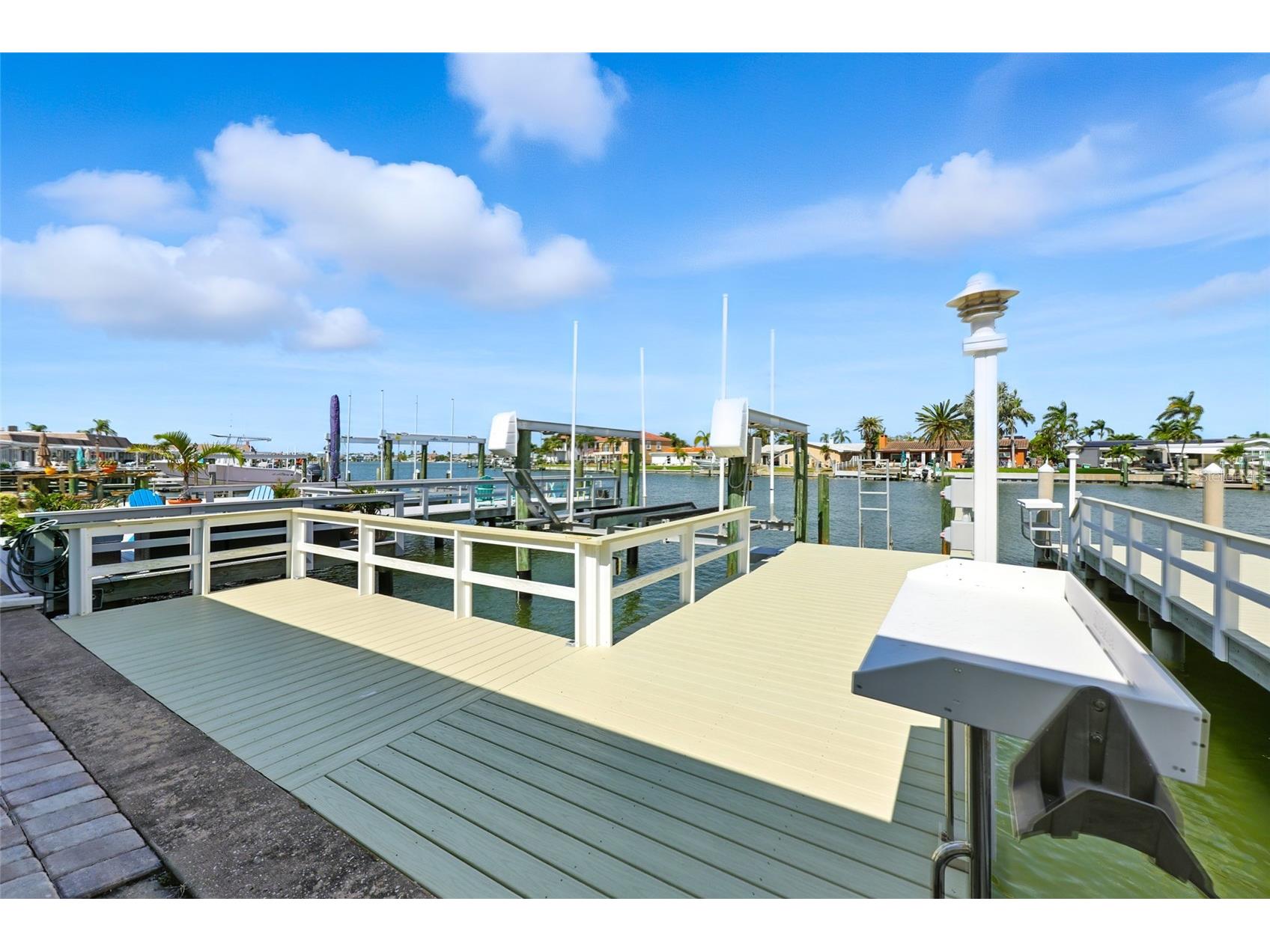 545 Boca Ciega Point Boulevard N Saint Petersburg FL 33708 TB8424913 image37