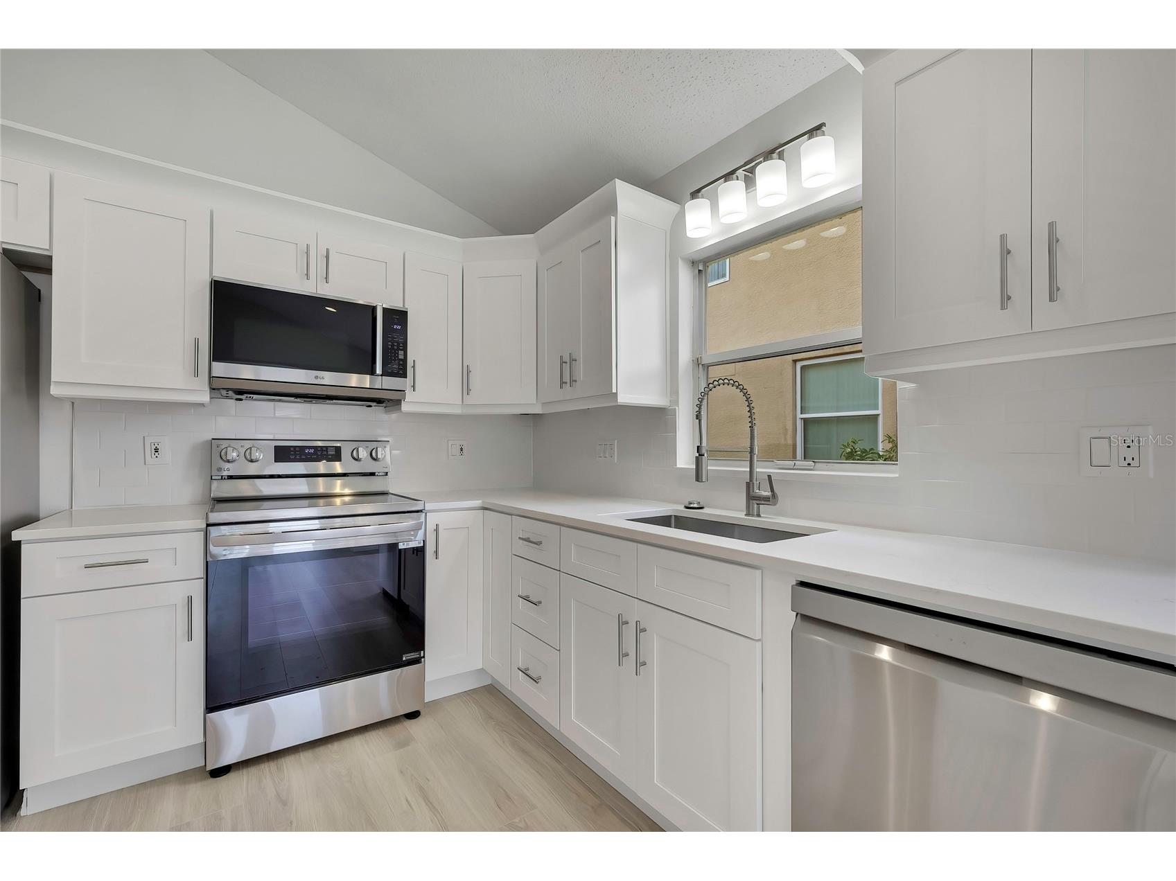 545 Lake Cypress Circle Oldsmar FL 34677 TB8482985 image11