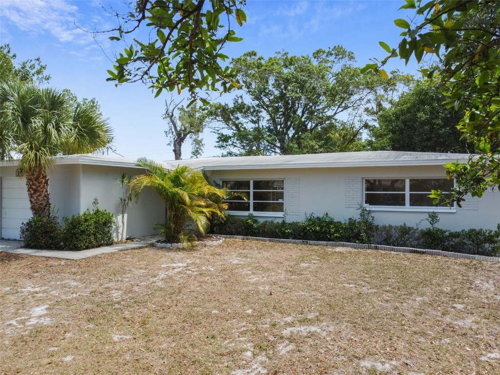 545 Lois Lane Belleair Bluffs FL 33770 T3440620 image1