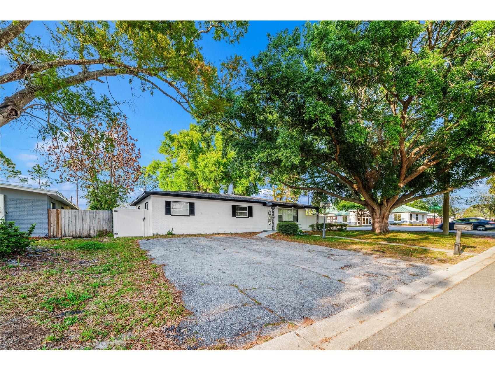 545 N Terrace Drive Brandon FL 33510 TB8491260 image2