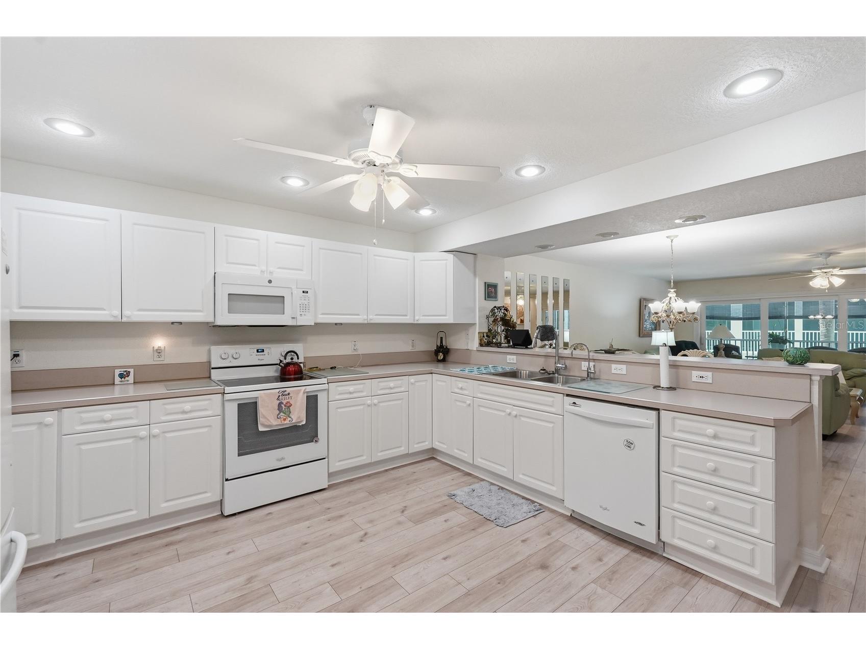 545 Pinellas Bayway S #302 Saint Petersburg FL 33715 - TAMPA BAY TB8506496 image8