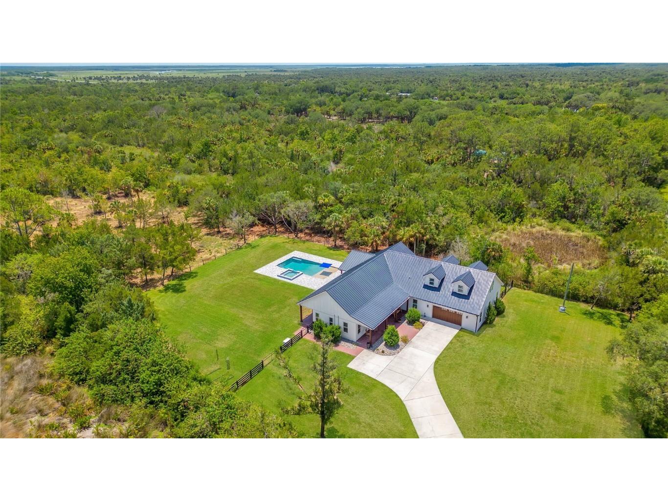 545 Rest Haven Road, Geneva, FL, 32732 | MLS: O6211850 | Edina Realty