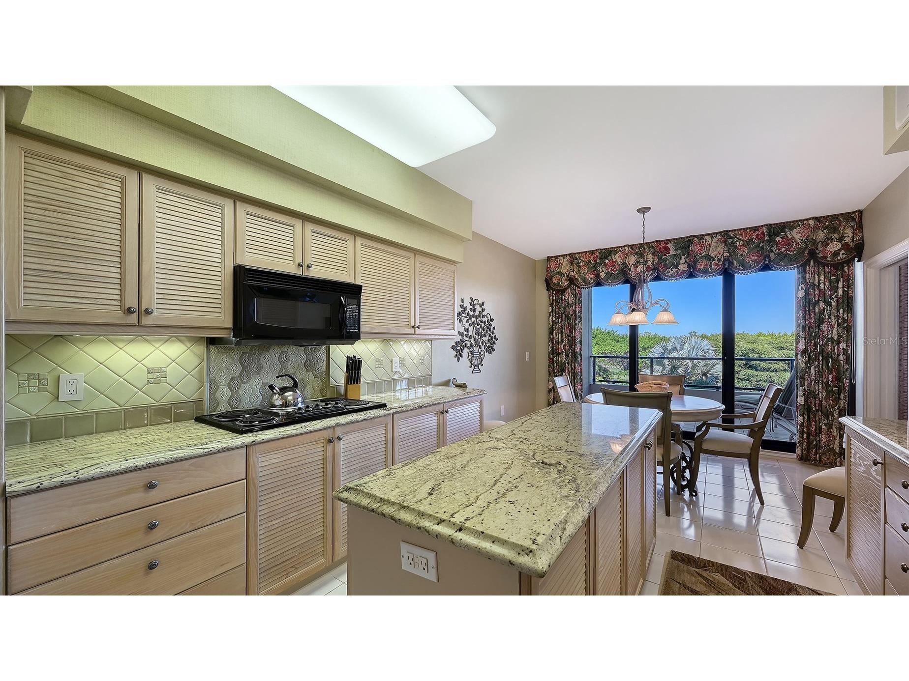 545 Sanctuary Drive #B305 Longboat Key FL 34228 - GULF OF MEXICO A4681142 image22