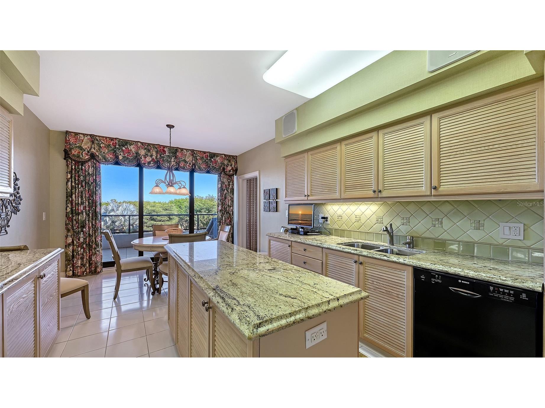 545 Sanctuary Drive #B305 Longboat Key FL 34228 - GULF OF MEXICO A4681142 image23
