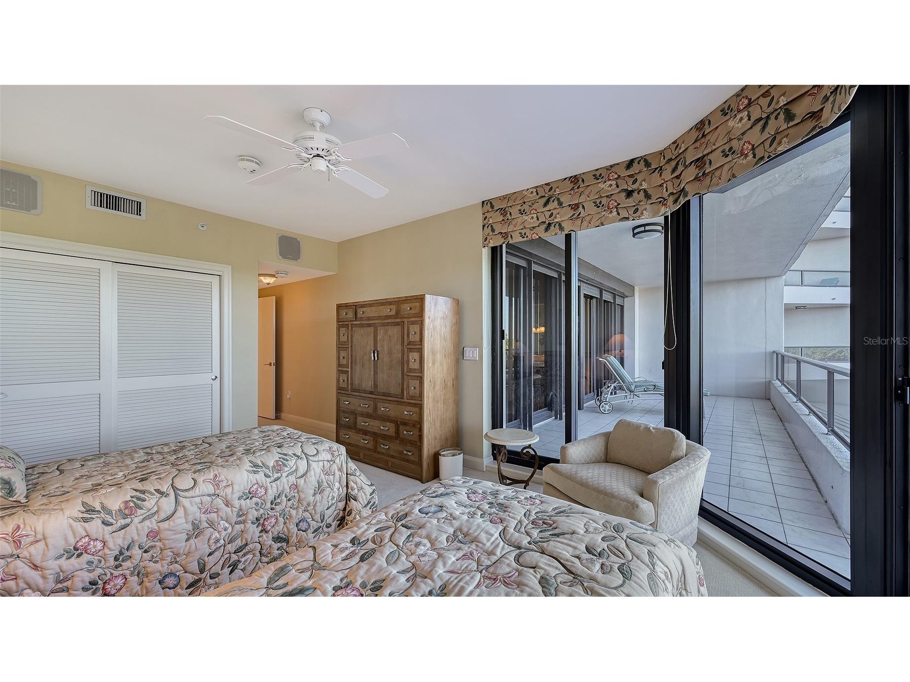 545 Sanctuary Drive #B305 Longboat Key FL 34228 - GULF OF MEXICO A4681142 image35