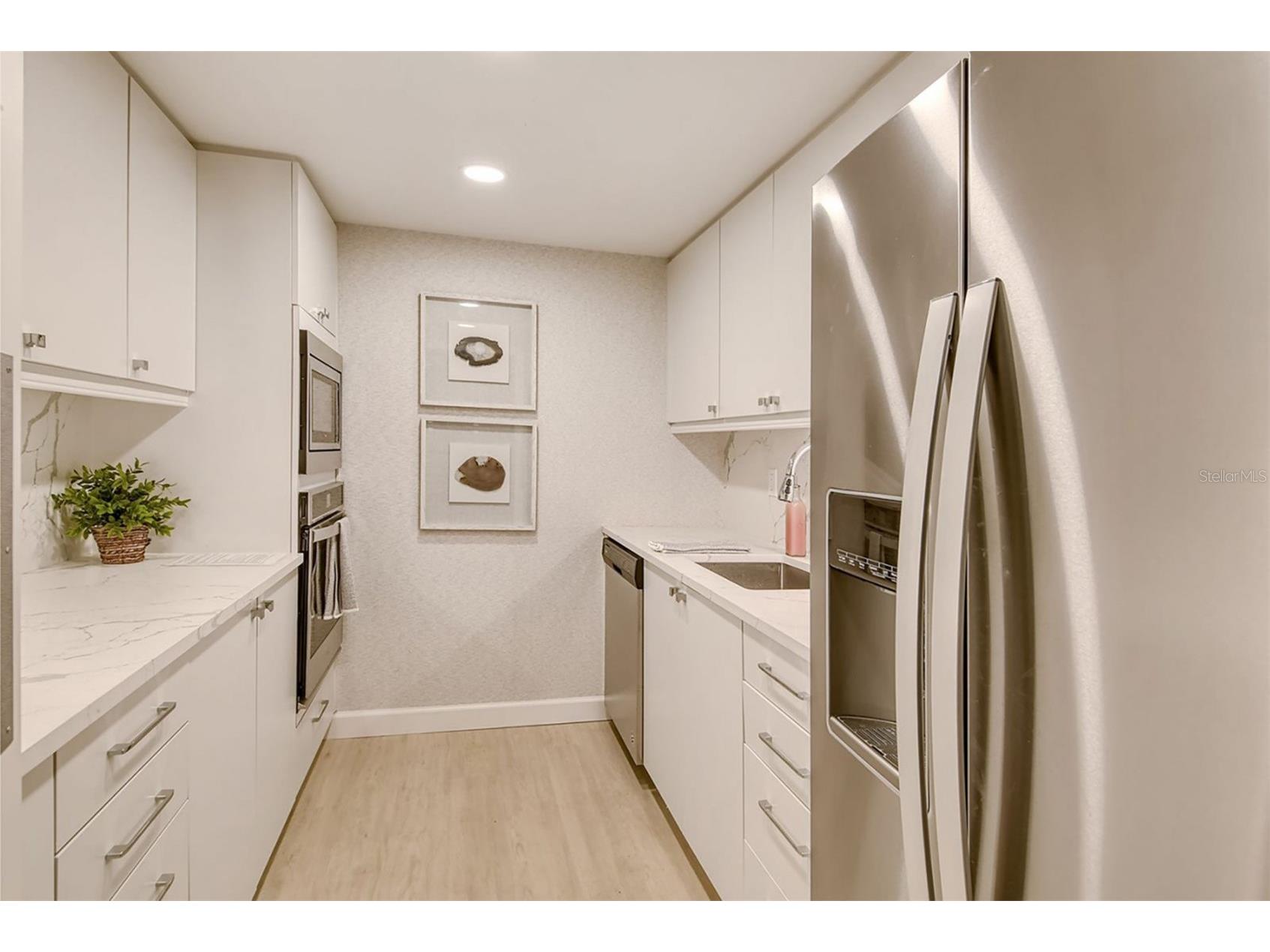 545 Sanctuary Drive #B305 Longboat Key FL 34228 - GULF OF MEXICO A4681142 image53