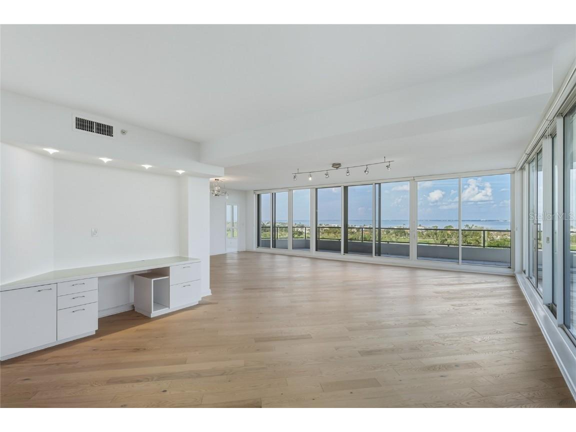 545 Sanctuary Drive #B806 Longboat Key FL 34228 - THE GULF A4646987 image11
