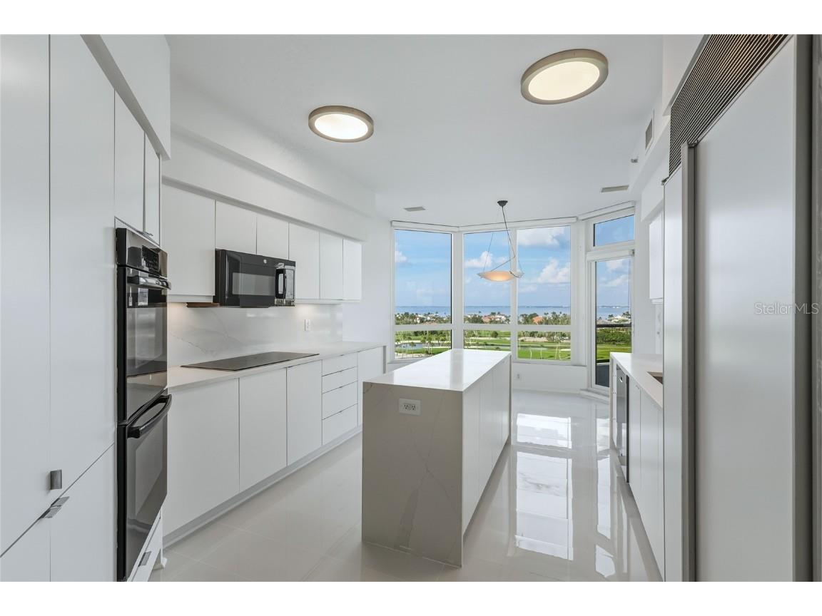 545 Sanctuary Drive #B806 Longboat Key FL 34228 - THE GULF A4646987 image15