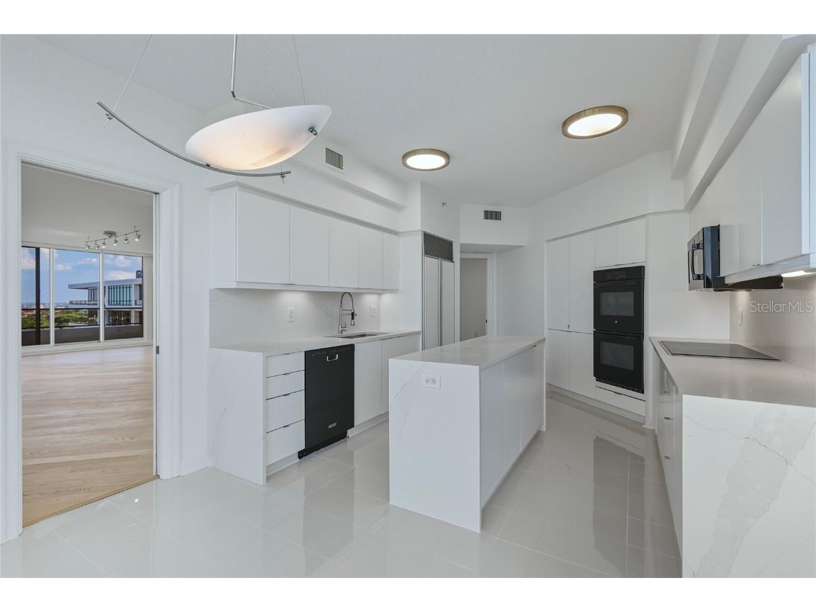 545 Sanctuary Drive #B806 Longboat Key FL 34228 - THE GULF A4646987 image18