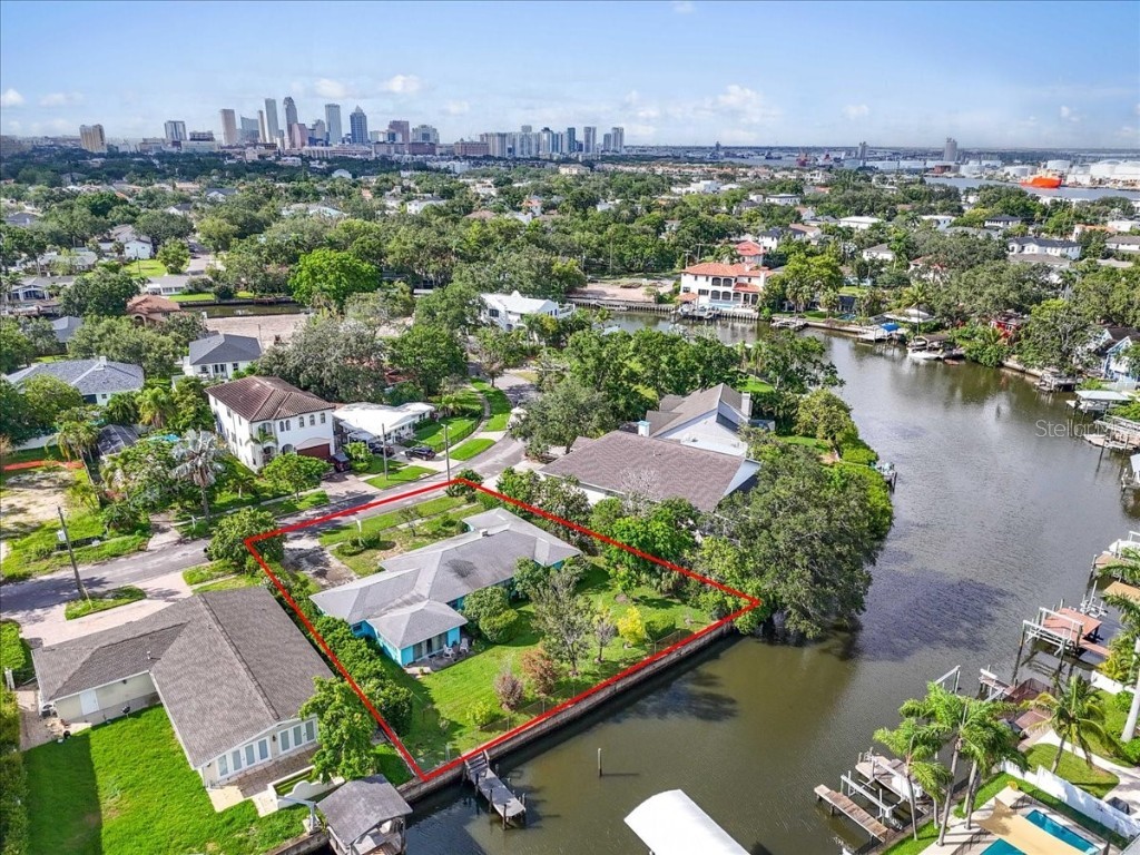 545 Suwanee Circle Tampa FL 33606 A4658043 image1