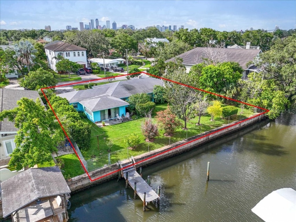 545 Suwanee Circle Tampa FL 33606 A4658849 image9