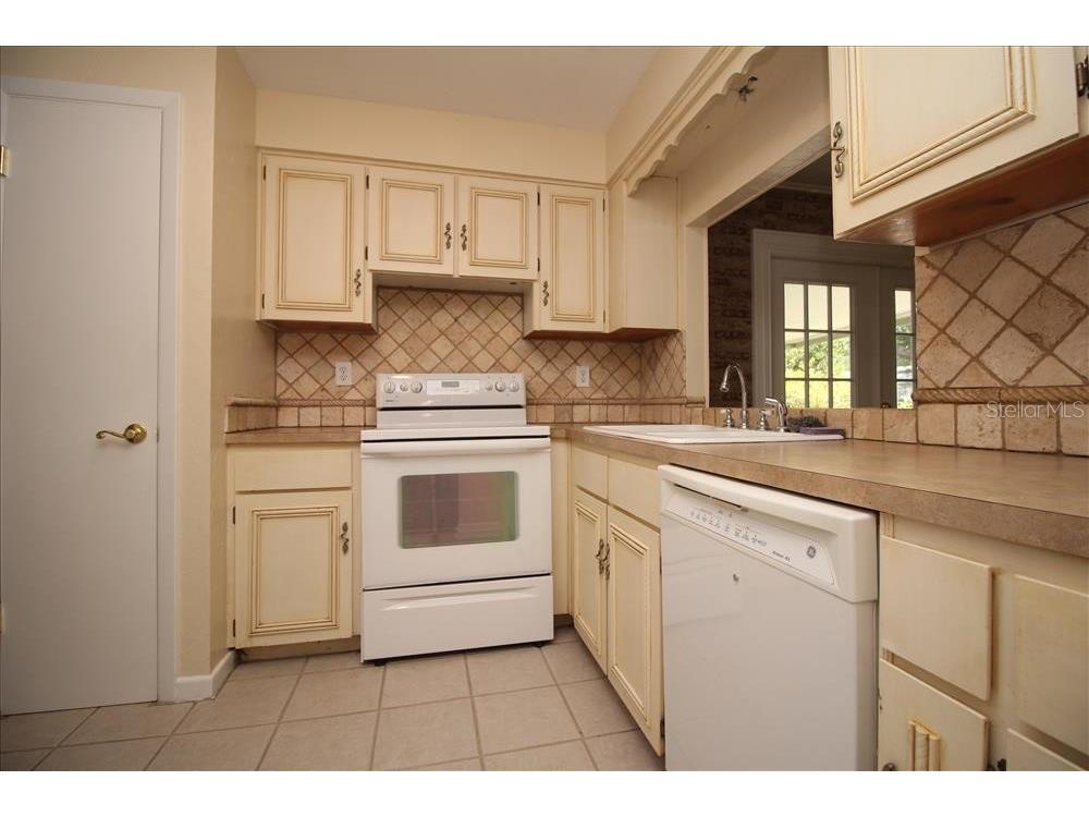 545 Young Place Lakeland FL 33803 L4954907 image10