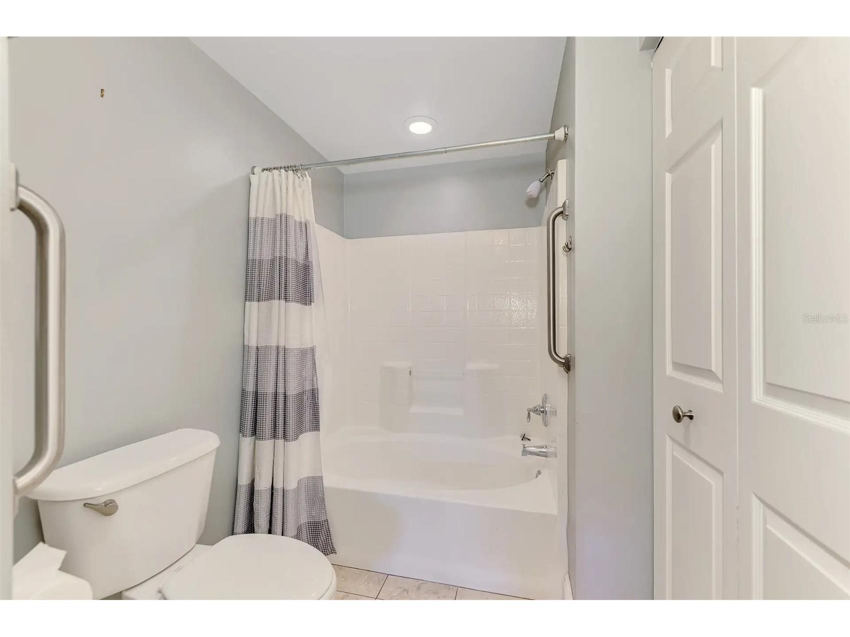 5450 Bentgrass Drive #5-111 Sarasota FL 34235 A4693500 image20