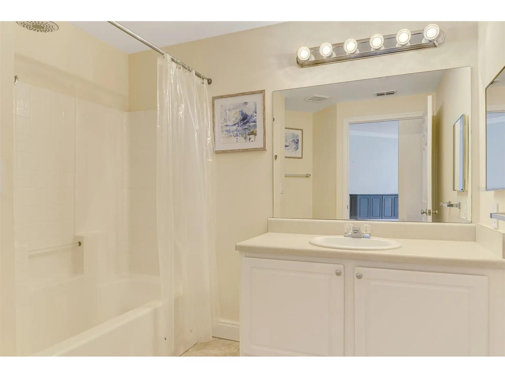 5450 Bentgrass Drive #5-111 Sarasota FL 34235 A4693500 image24