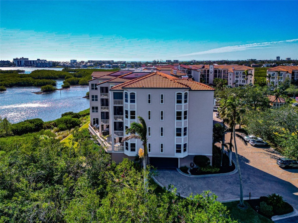 5450 Eagles Point Circle #301 Sarasota FL 34231 - PHILLIPPI CREEK A4637589 image1