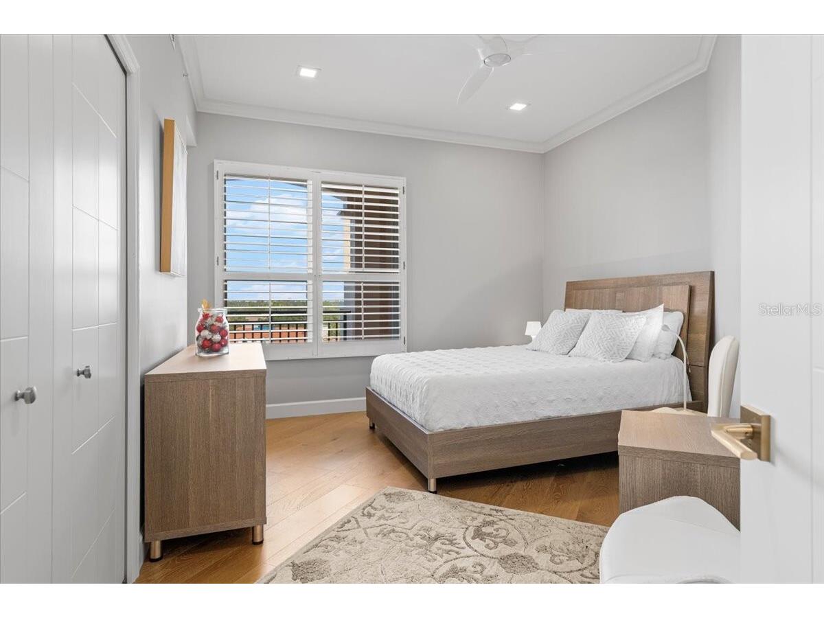 5450 Eagles Point Circle #404 Sarasota FL 34231 A4677803 image12