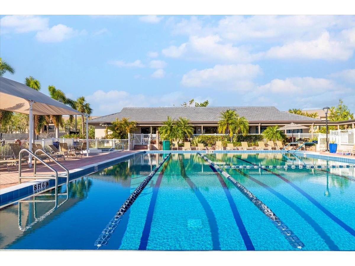 5450 Eagles Point Circle #404 Sarasota FL 34231 A4677803 image4