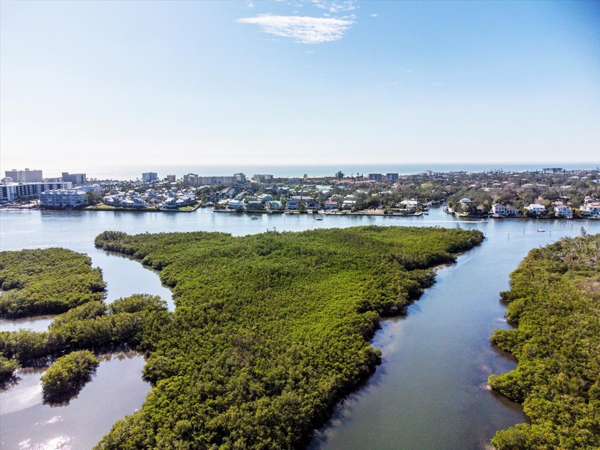 5450 Eagles Point Circle #404 Sarasota FL 34231 A4677803 image5