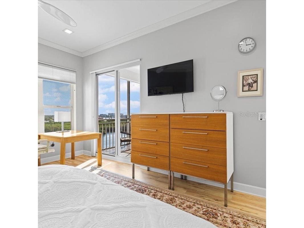 5450 Eagles Point Circle #404 Sarasota FL 34231 A4677803 image7